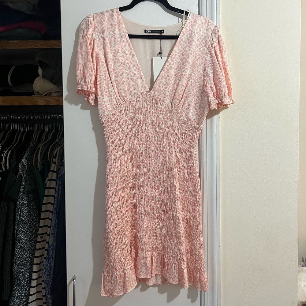 Floral patterned Zara Dress NEW with tags!